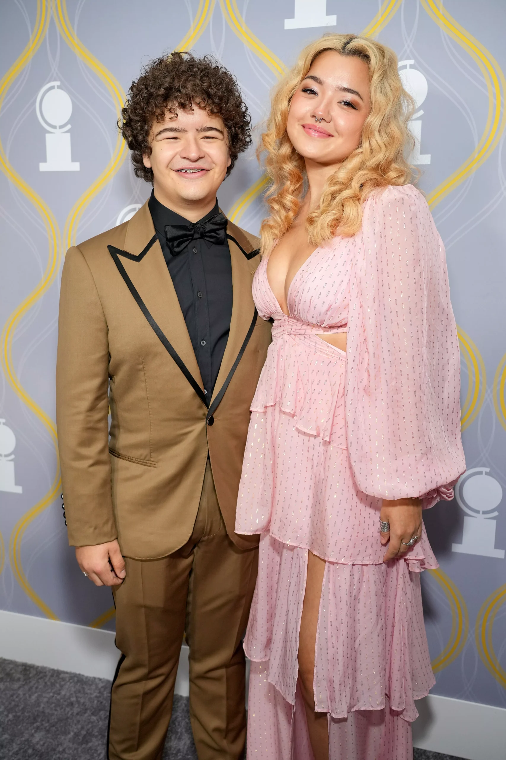  Gaten Matarazzo girlfriend